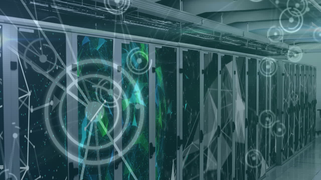 animación de la red de conexiones con puntos sobre la sala técnica con servidores informáticos