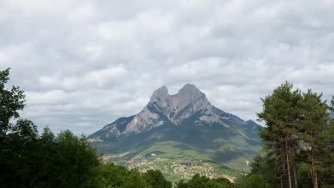 pedra forca 0 08