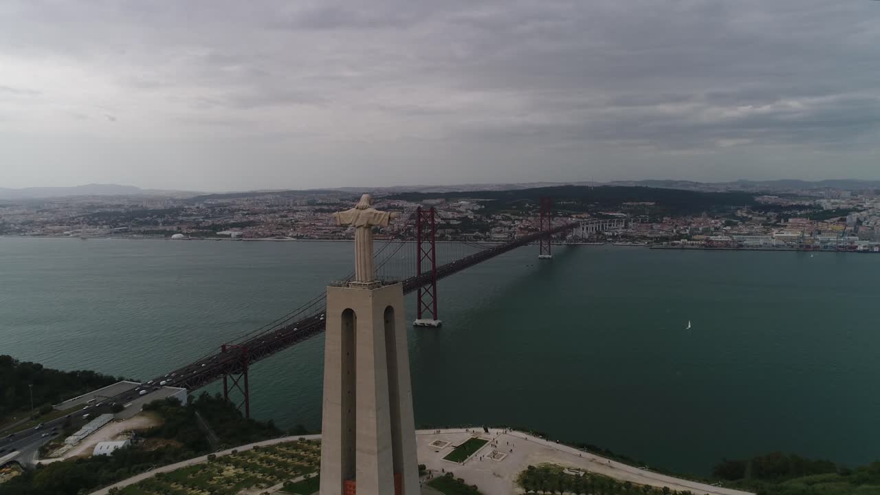 Veduta aerea del monumento Santuario di Cristo Re