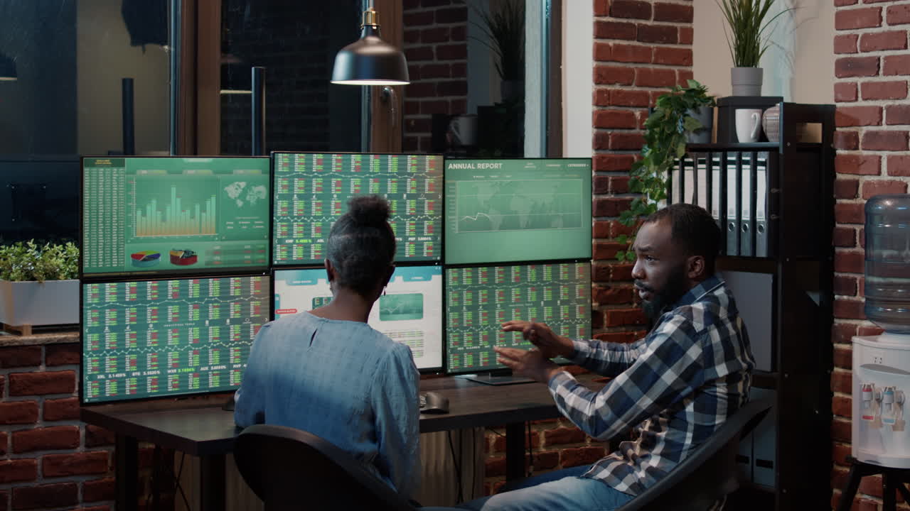 Capital sales market brokers working with real time stocks