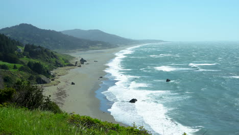 surf rolling ashore at the southern oregon coast near gold beach