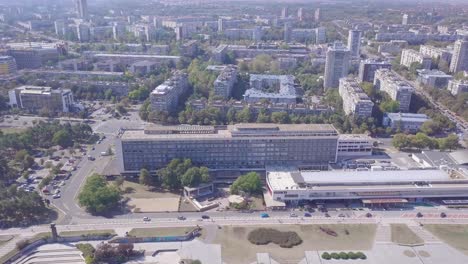 Stunning-aerial-panorama-of-New-Belgrade,-kej-and-Juga,-Serbia