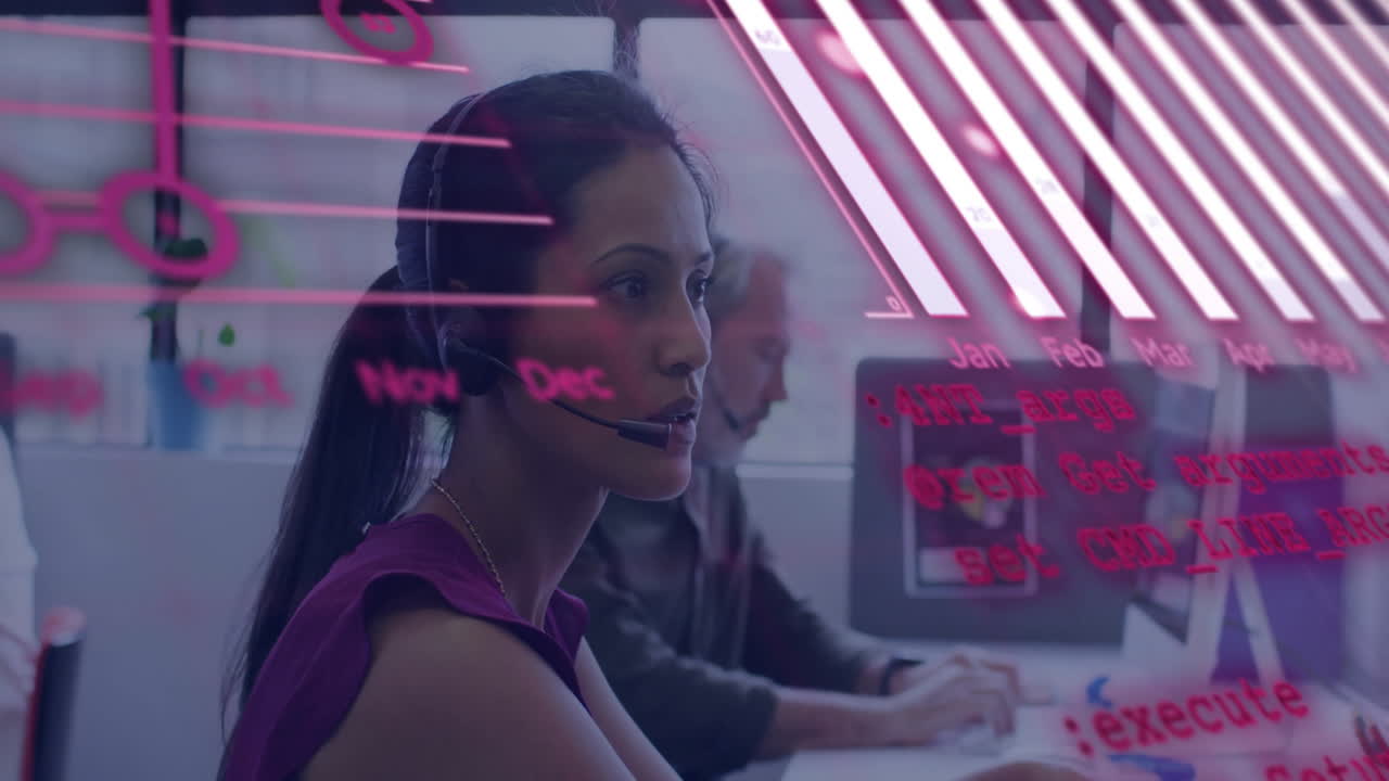 animación del procesamiento de datos financieros sobre diversas personas de negocios en la oficina