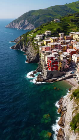 manarola, cinque terre: picturesque coastal village in italy