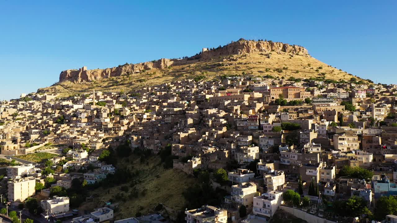 mardin es una ciudad en el sureste de turquía.