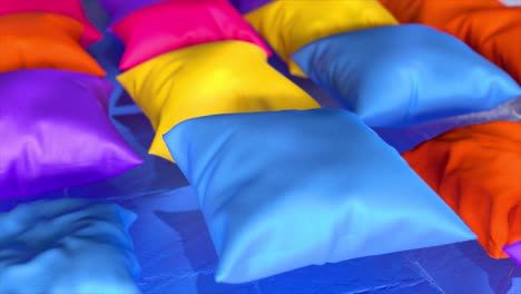 las almohadas de colores