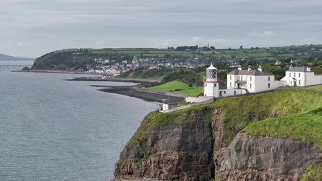 Blackhead-Lighthouse-near-seaside-town-Whitehead-in-County-Antrim,-Northern-Ireland