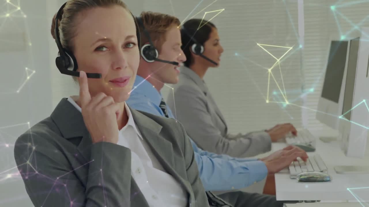 animación de la red de conexiones personas de negocios que usan auriculares de teléfono