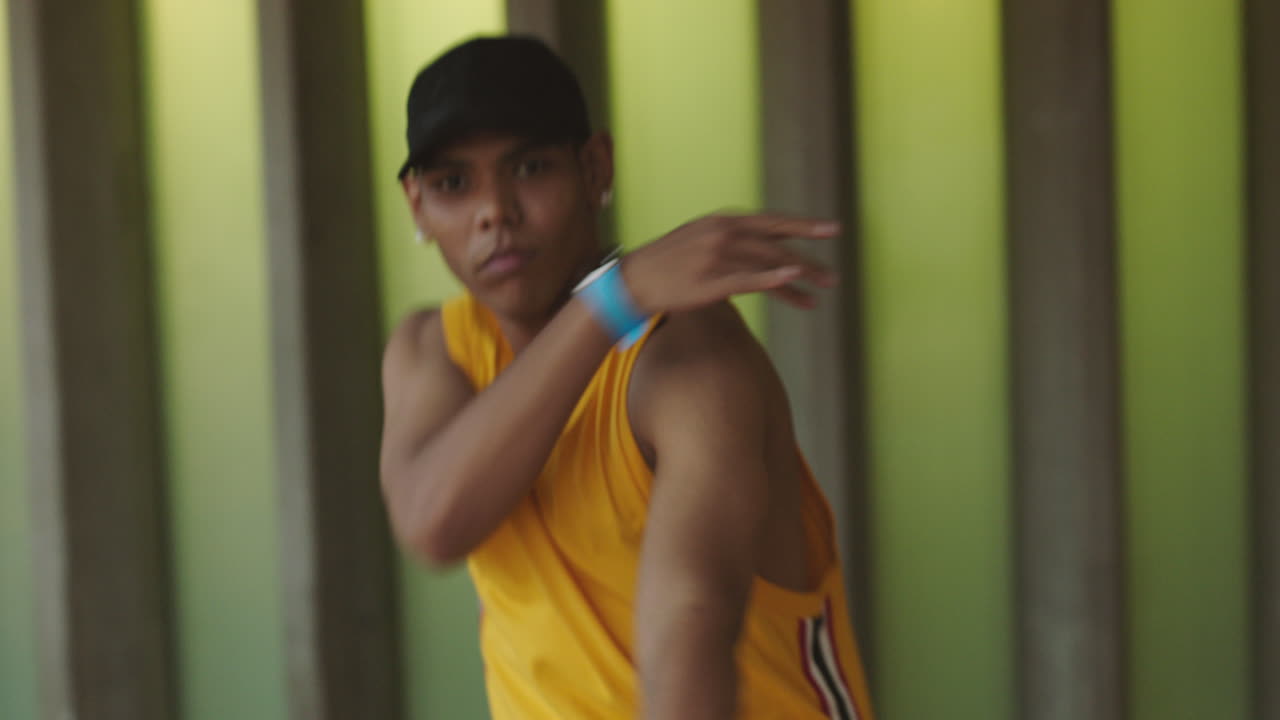 Dançarino de hip hop, retrato de dançarino urbano