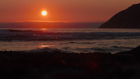 Sonnenuntergang-Am-Strand-Ervik