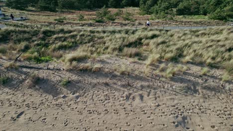 Revealing-drone-shot-on-Hel-Peninsula