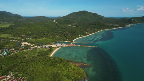 el muelle de lipa noi y la belleza de una isla tropical en tailandia, vista aérea