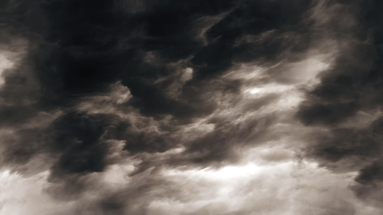4k Time laps of a severe thunderstorm