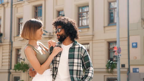 couple on a city street