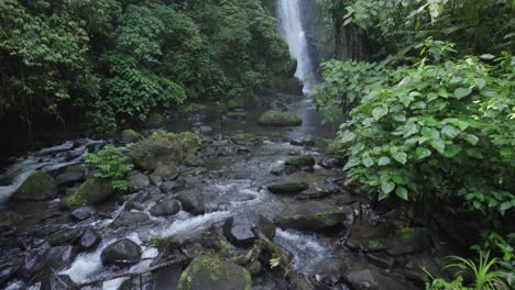 Antena-De-Cascada-En-Costa-Rica