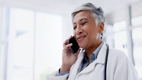 Senior-woman,-doctor-phone-call