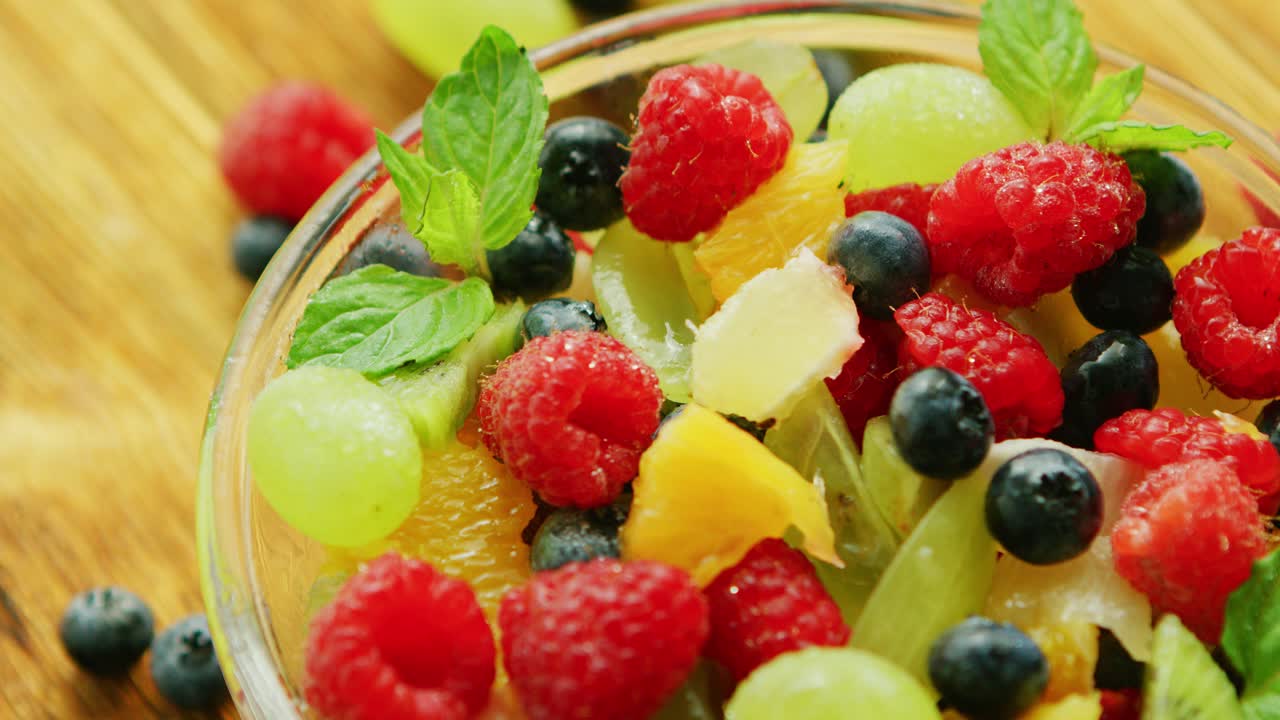 mezcla fresca de frutas y bayas