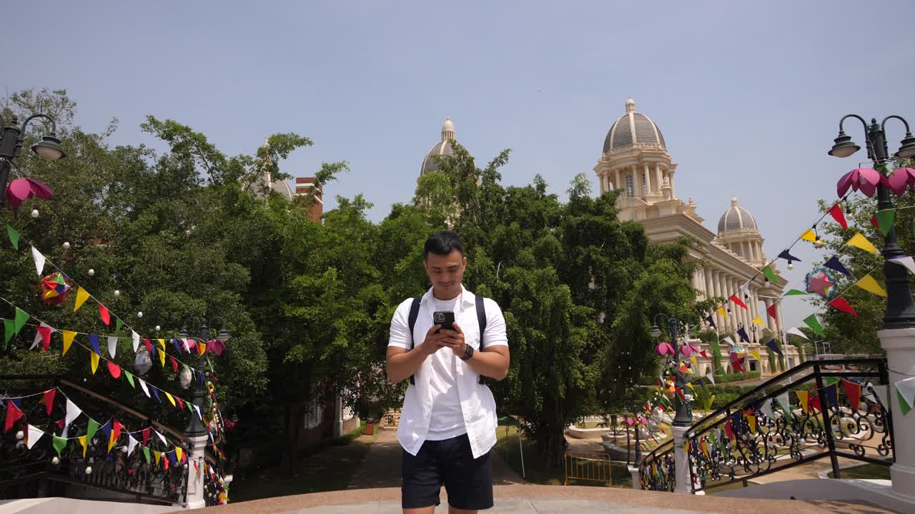 Tourist experiences, traveler sightseeing memories, smartphone technology