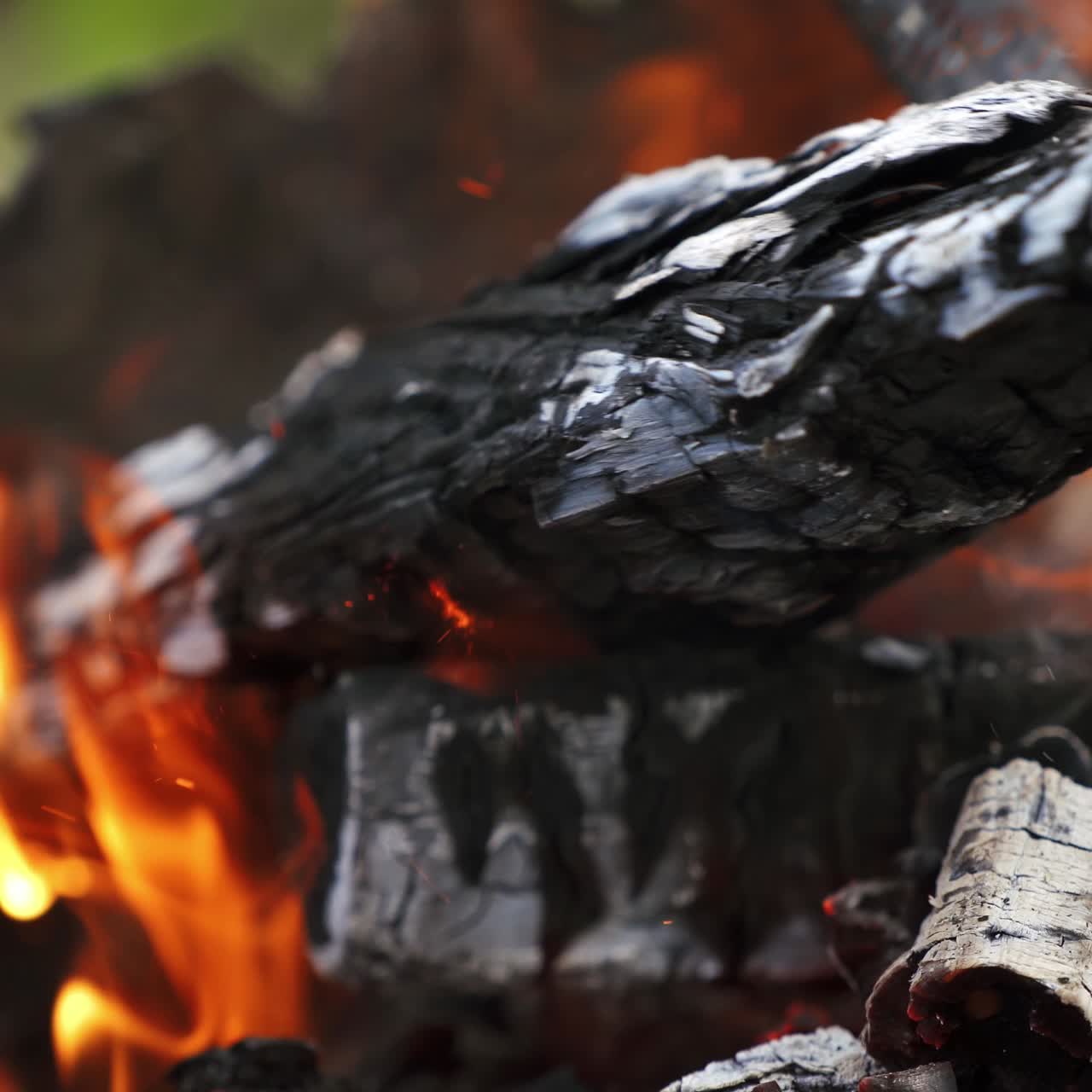 Tongues of flame fire