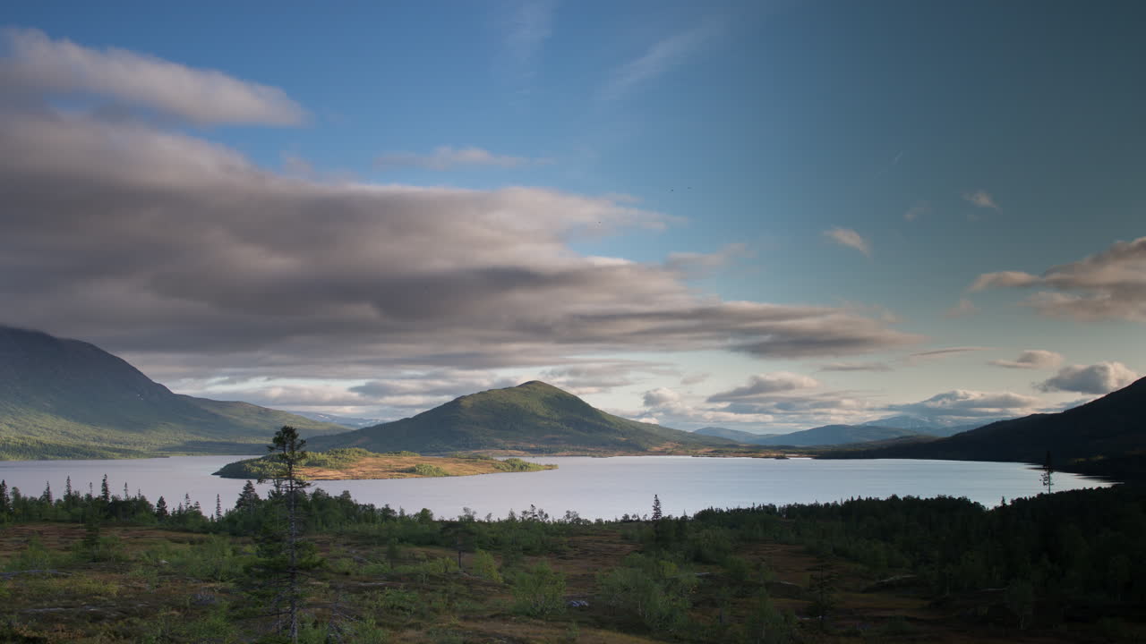 noruega lago después del sol 4k 00