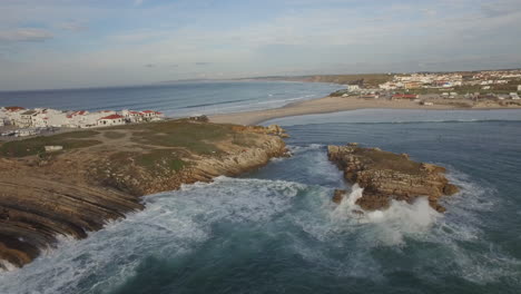 Toma-Frontal-De-La-Increíble-Isla-De-Baleal-En-Peniche,-Portugal.