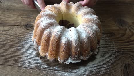 rustic style bundt cake sprinkled with sugar