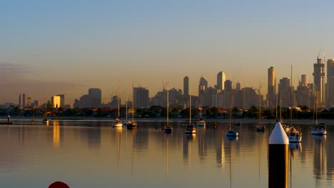 Sailboats---Yacht-floating-on-habour-St-Kilda-Pier-City-Sunrise,-Melbourne