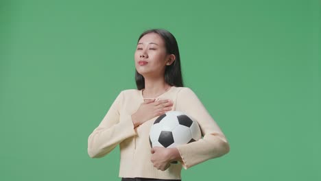 축구 골 을 축하 하는 여자