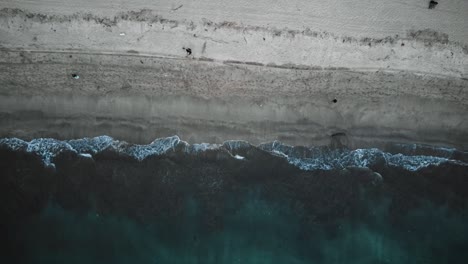 Wunderschöne-Kuta-,-Seminyak--Und-Doppelsechs-stranddrohnenaufnahmen-In-Bali