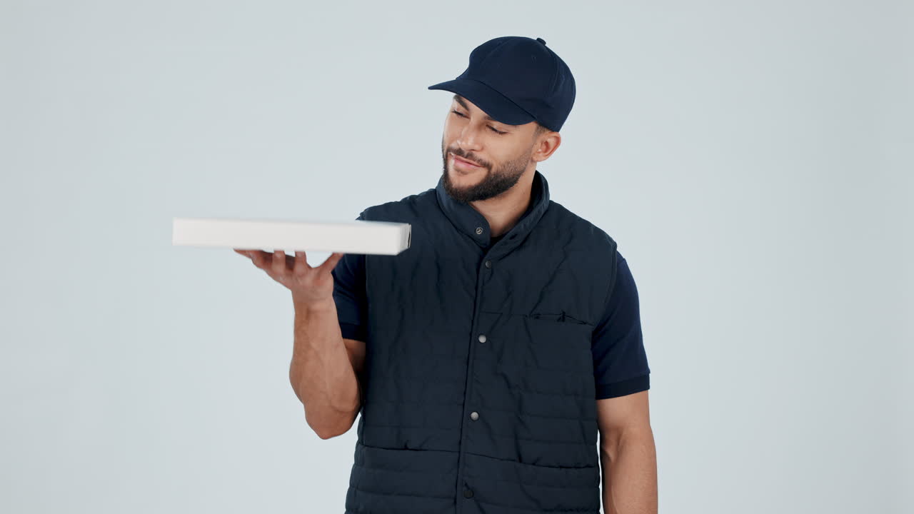 행복한 남자, 피자 및 음식 배달