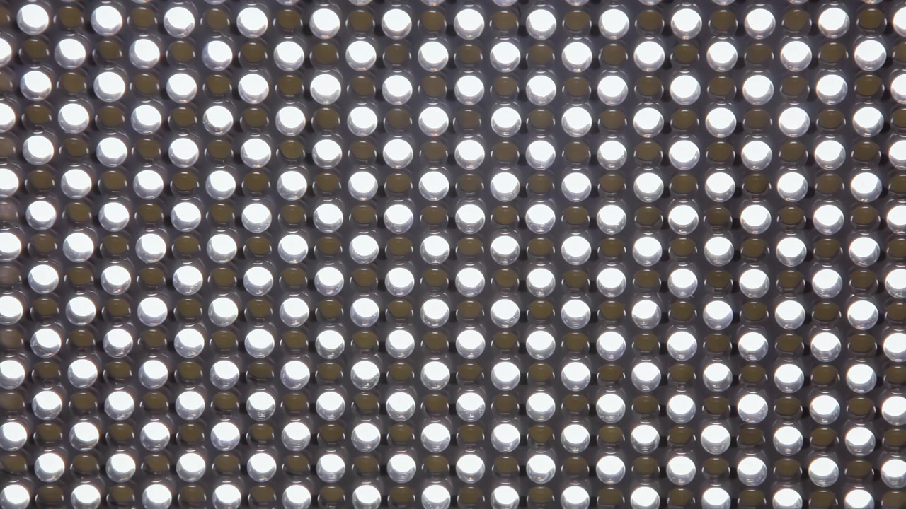 Atenuación e iluminación de un potente panel LED