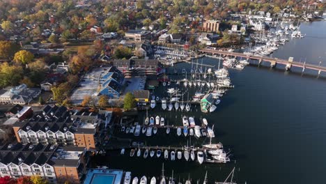 Küstenstadt-Und-Uferpromenade-In-Annapolis,-Maryland