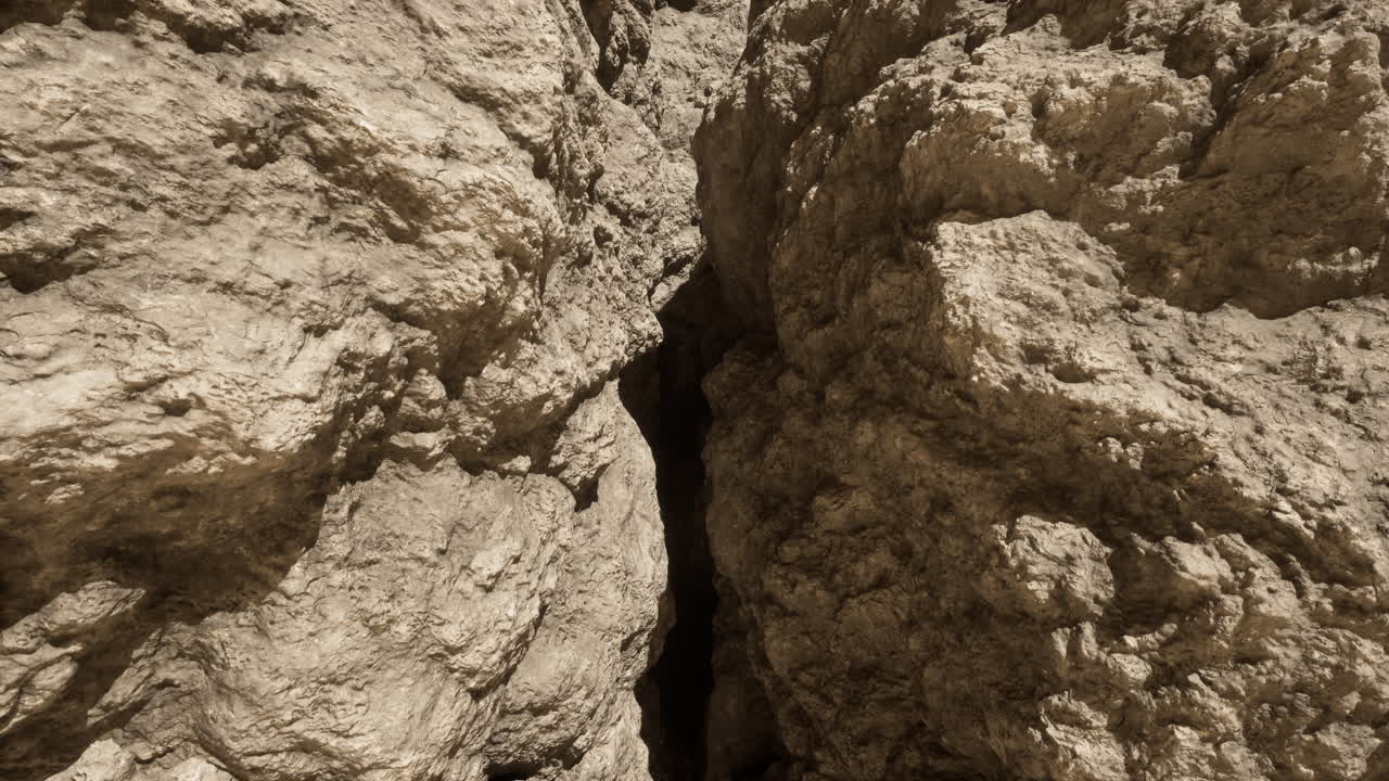 바위 협곡 의 은 균열 의 클로즈업