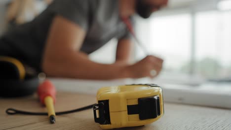 Handheld-video-of--work-tool-during-working-carpenter