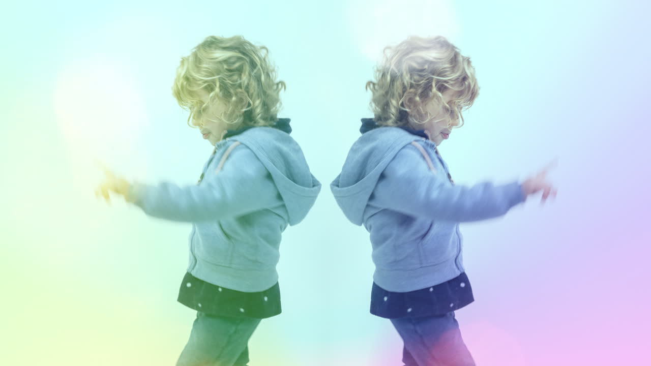 Bambina che esegue passi di danza
