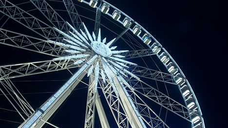 ferris wheel in amusement park during night time