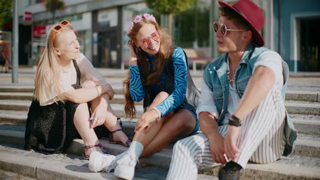 friends enjoying the city