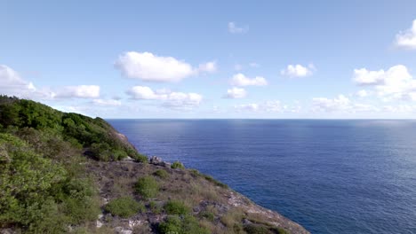 Vista-Panorámica-De-Pointe-De-La-Grande-Vigie-En-Grande-terre-En-Guadalupe,-Francia