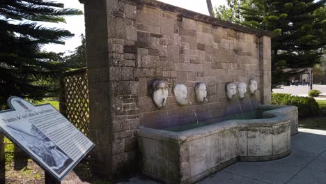 Fuente-de-los-Canos-de-San-Francisco-Landmark-Fountain-in-St-Augustine,-Florida