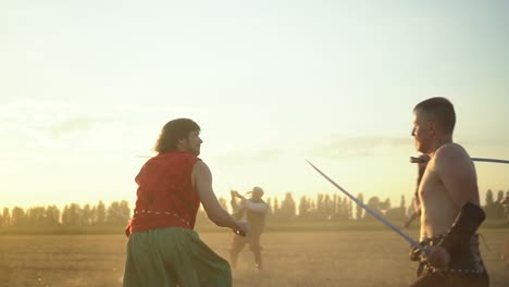 batalla de los cosacos ucranianos con los turcos en el campo al atardecer 05