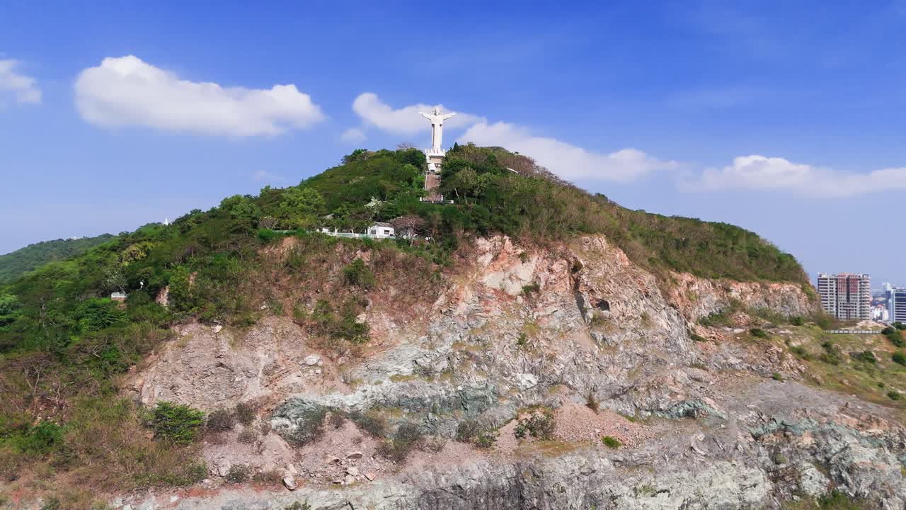 베트남의 타우에 있는 예수 그리스도의 동상 위상.