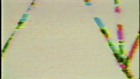 el sonido de la televisión digital parpadea sin señal.. vhs abstracta animación digital analógica televisores más antiguos. daño de video, defecto, ruido del sistema defectuoso, diseño único, mala señal.