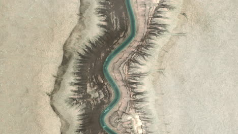 vista aérea de un sinuoso río cañón