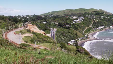 Vista-Aérea-De-Pukerua-Bay-Y-Paekakariki-Hill-En-Porirua,-Isla-Norte-De-Nueva-Zelanda