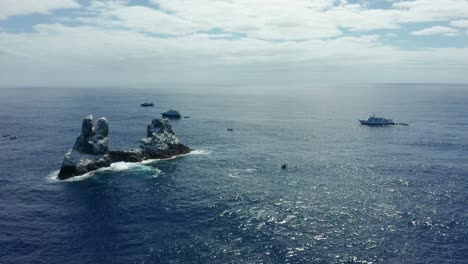 Iconic-Roca-Partida-Sea-Stack-In-Mexican-Pacific,-Revillagigedo-Islands