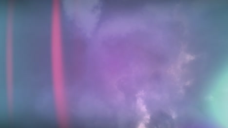animación de nubes con tormenta eléctrica y colores