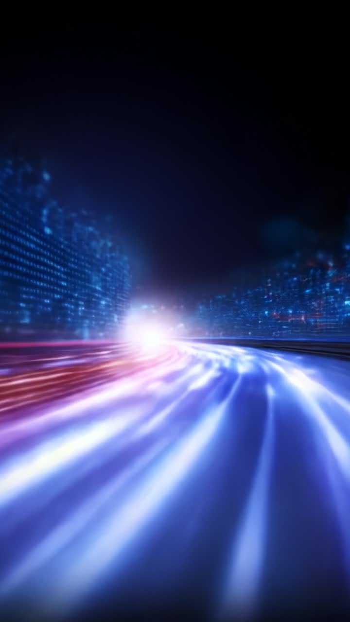 Scie di luce dinamiche e sfondo astratto colorato che illustrano movimento e tecnologia in una scena con bagliore al neon, catturati in due fotogrammi per creare contrasto