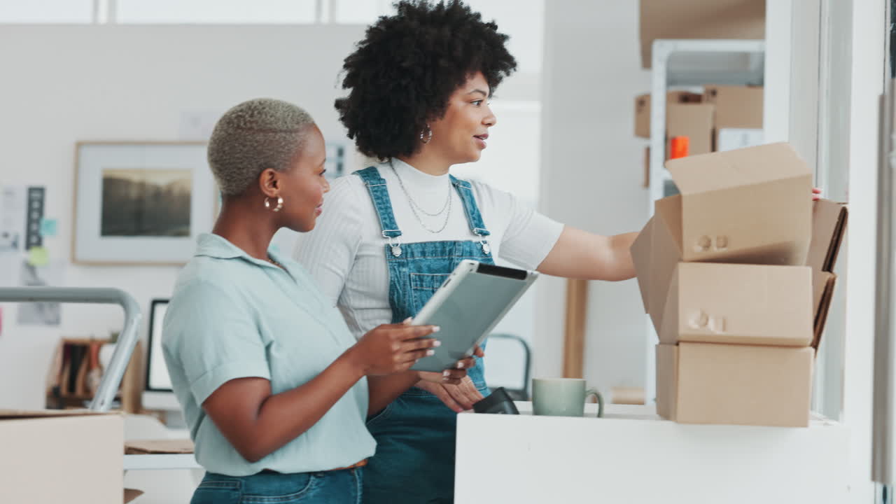 Ecommerce planning, tablet shipping