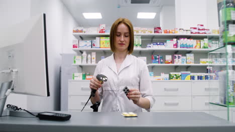 woman working at the pharmacy