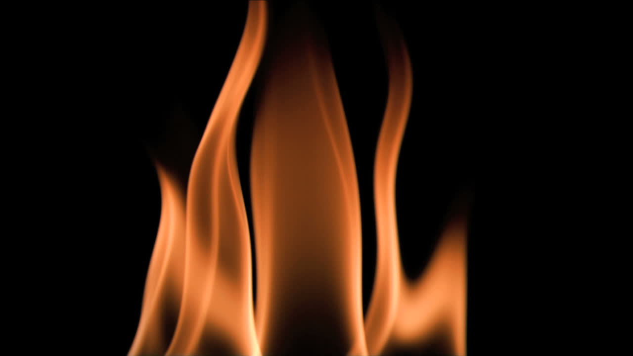 большое пламя в супер медленном движении